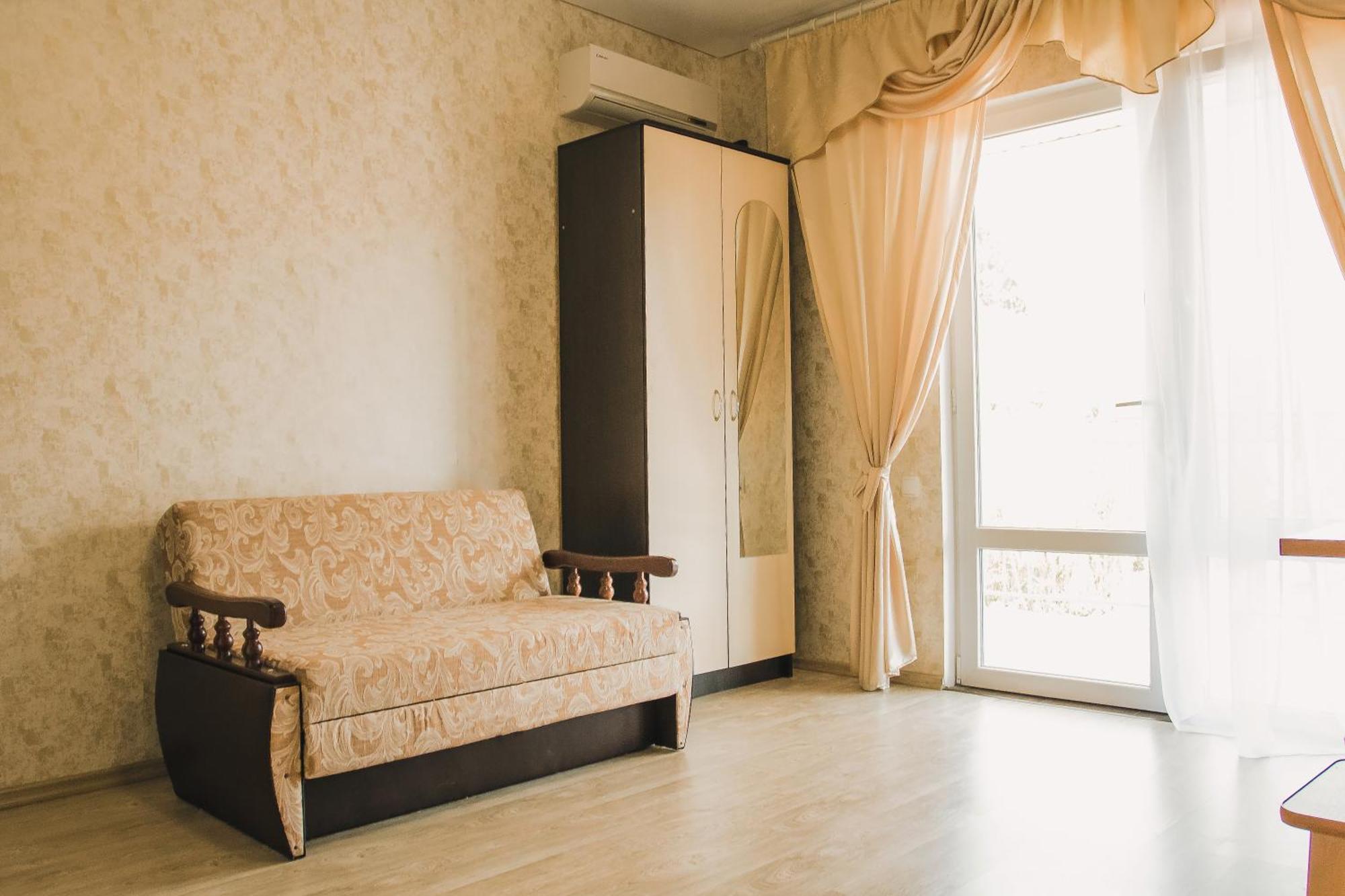 Balcony Hotel Zaliznyi Port Kamer foto